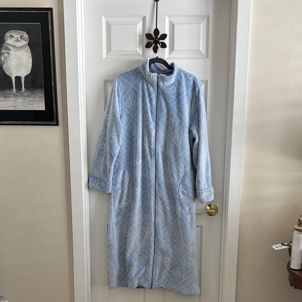 Stan Herman Warm and Cozy Ankle Length Robe w/ Front Zipper EUC